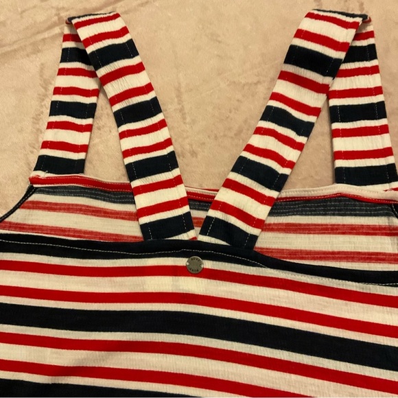 Good Sunday crop top size small - Picture 7 of 8